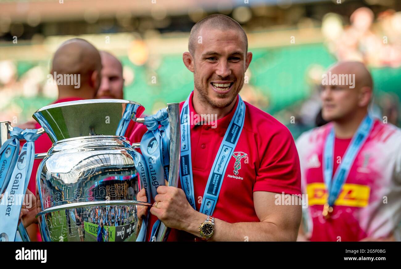 Twickenham, UK. 26th June, 2021. Mike Smith sidelined for the final celebrating with the team the end of the Gallagher Premiership Rugby Play Off Final match between Exeter Chiefs and Harlequins at Twickenham Stadium, Twickenham, United Kingdom on 26 June 2021. Photo by Phil Hutchinson. Editorial use only, license required for commercial use. No use in betting, games or a single club/league/player publications. Credit: UK Sports Pics Ltd/Alamy Live News Stock Photo