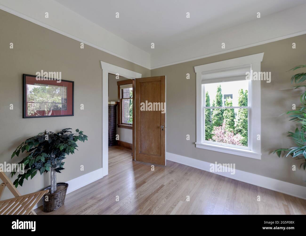 Modern art interior domestic hi-res stock photography and images - Alamy