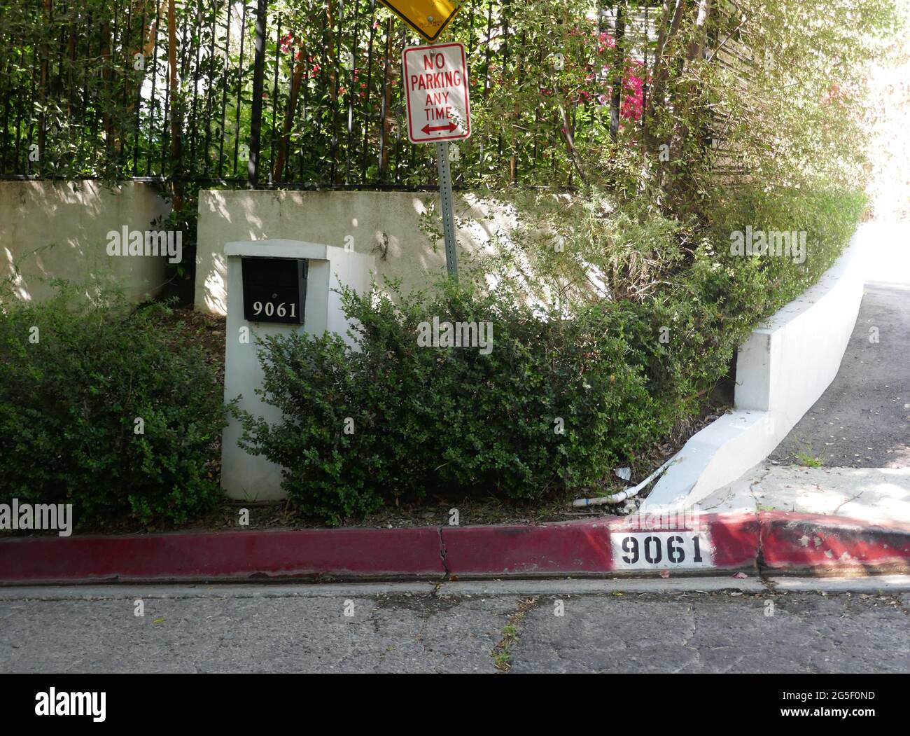 Moe howard home hires stock photography and images Alamy