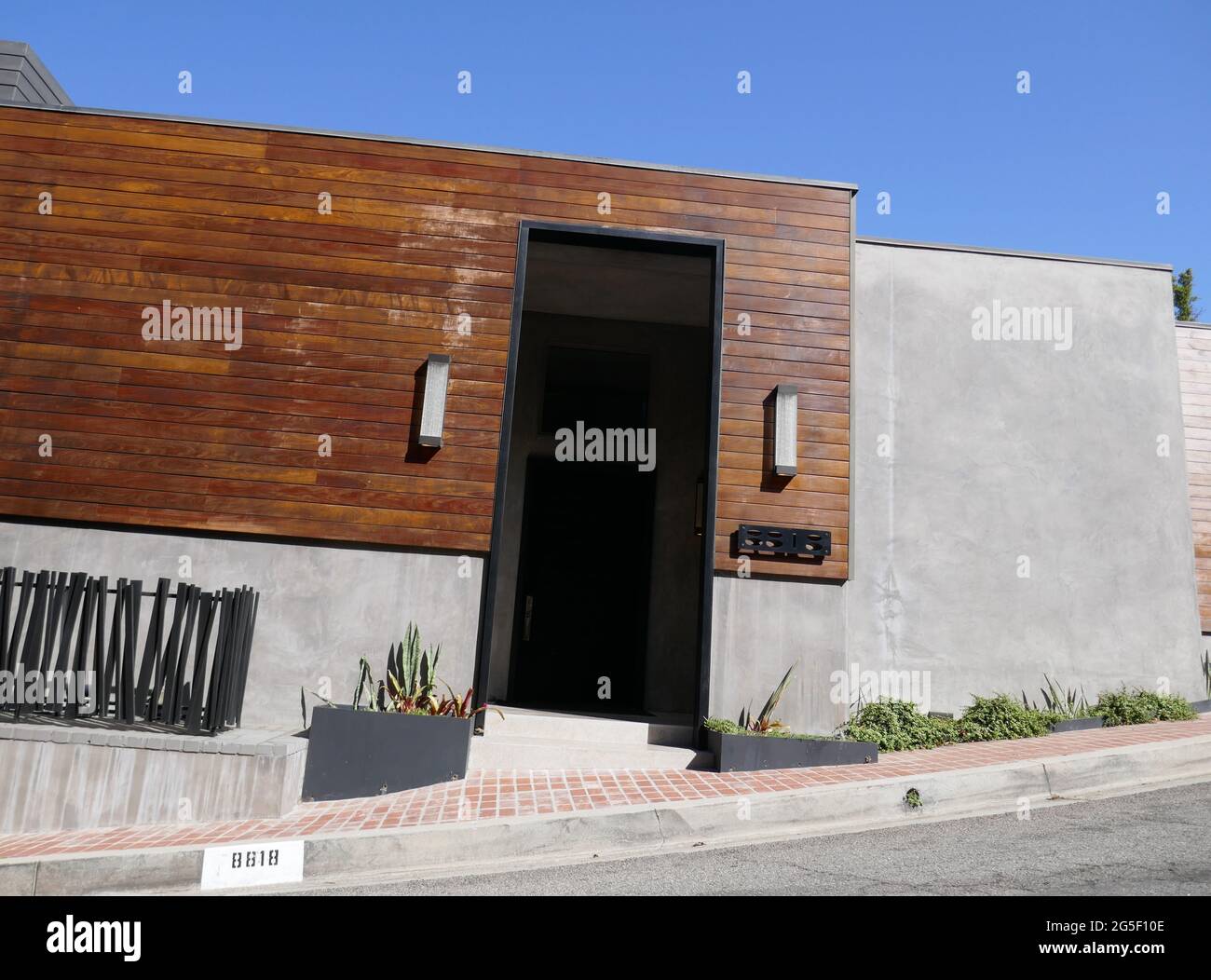 John Lennons House High Resolution Stock Photography and Images Alamy