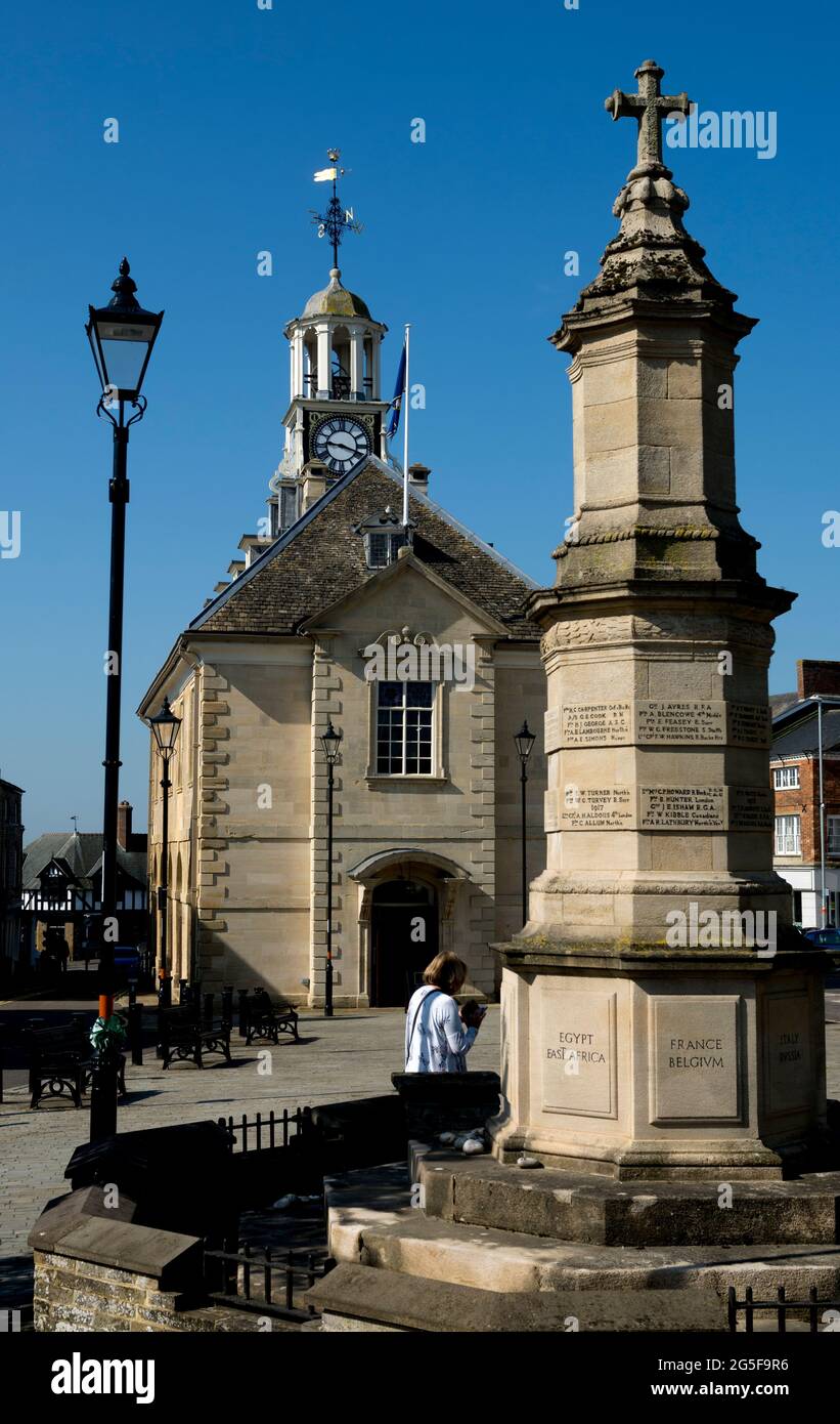 The Town Hall and war memorial, Brackley, Northamptonshire, England, UK ...