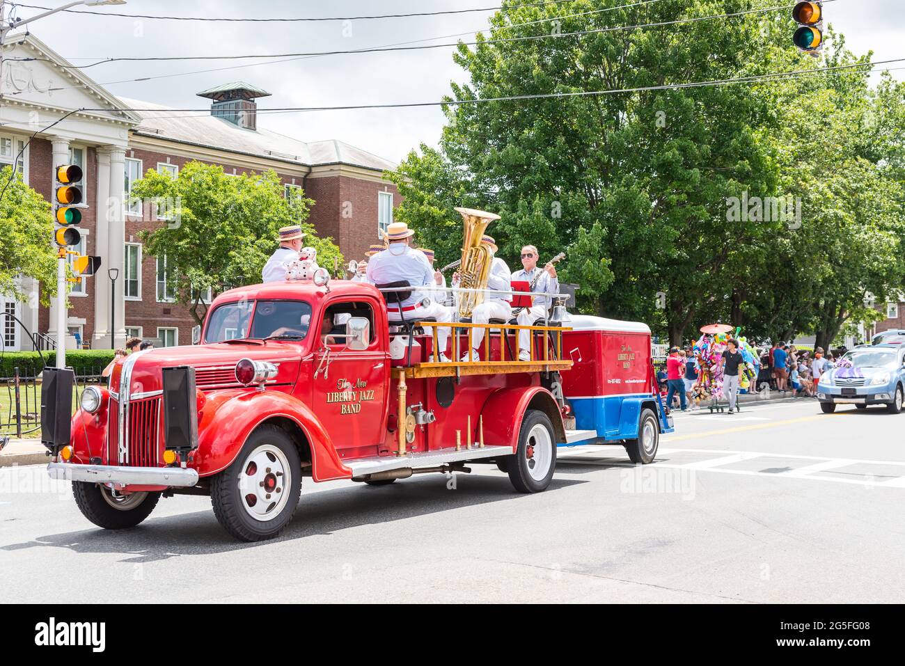happy 4th july parade in braintree ma