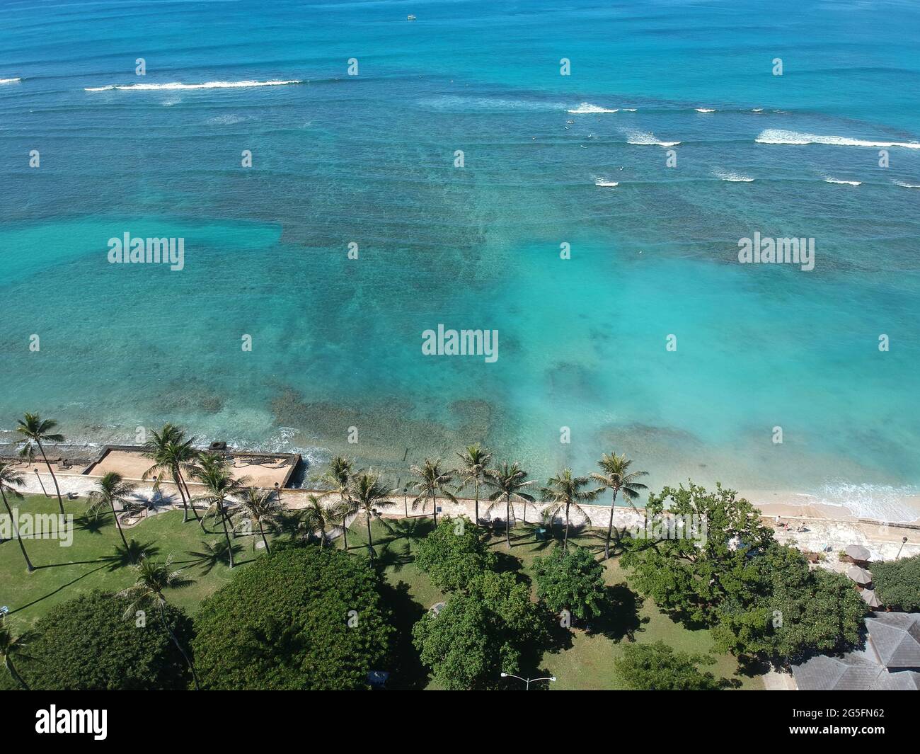 Drone beaches hawaii hi-res stock photography and images - Alamy