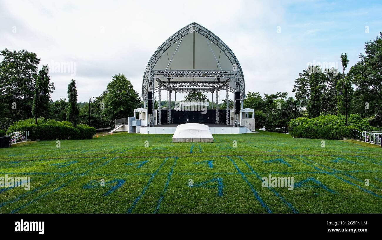 Levitt Pavilion Westport 2022 Schedule Page 2 - Levitt High Resolution Stock Photography And Images - Alamy