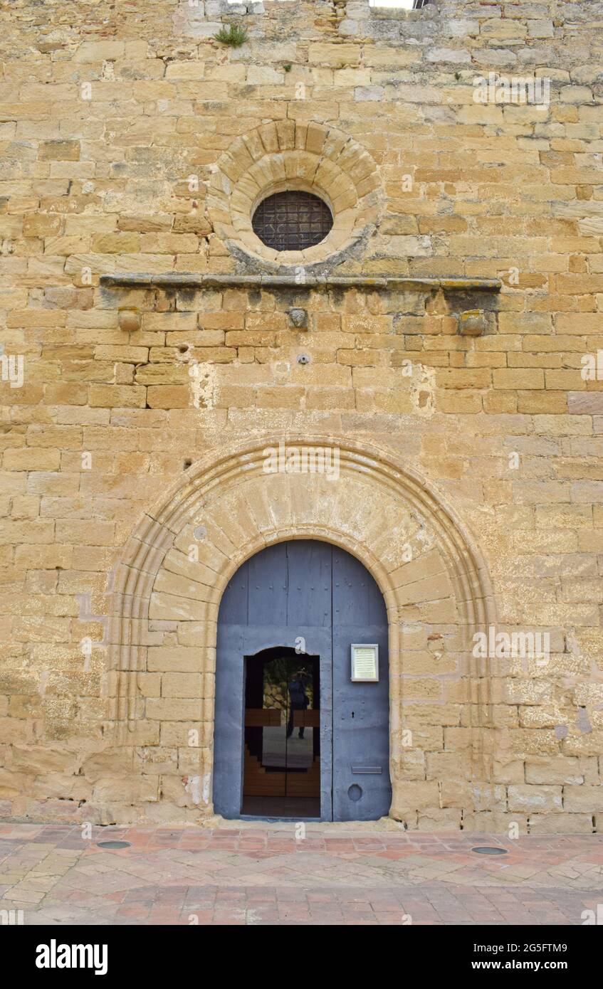 Iglesia Romanica San Esteban de Peratallada Gerona Spain Stock Photo