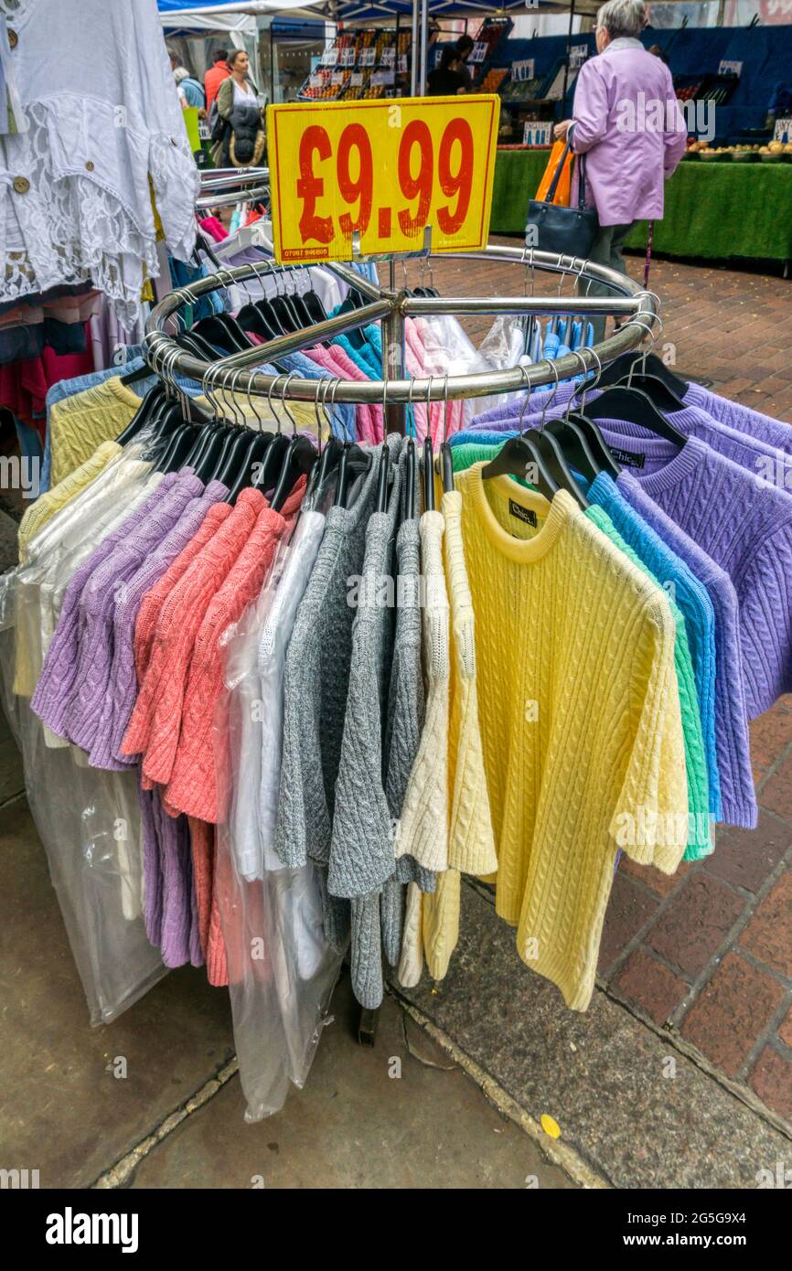 Clothes for sale market hi-res stock photography and images - Alamy