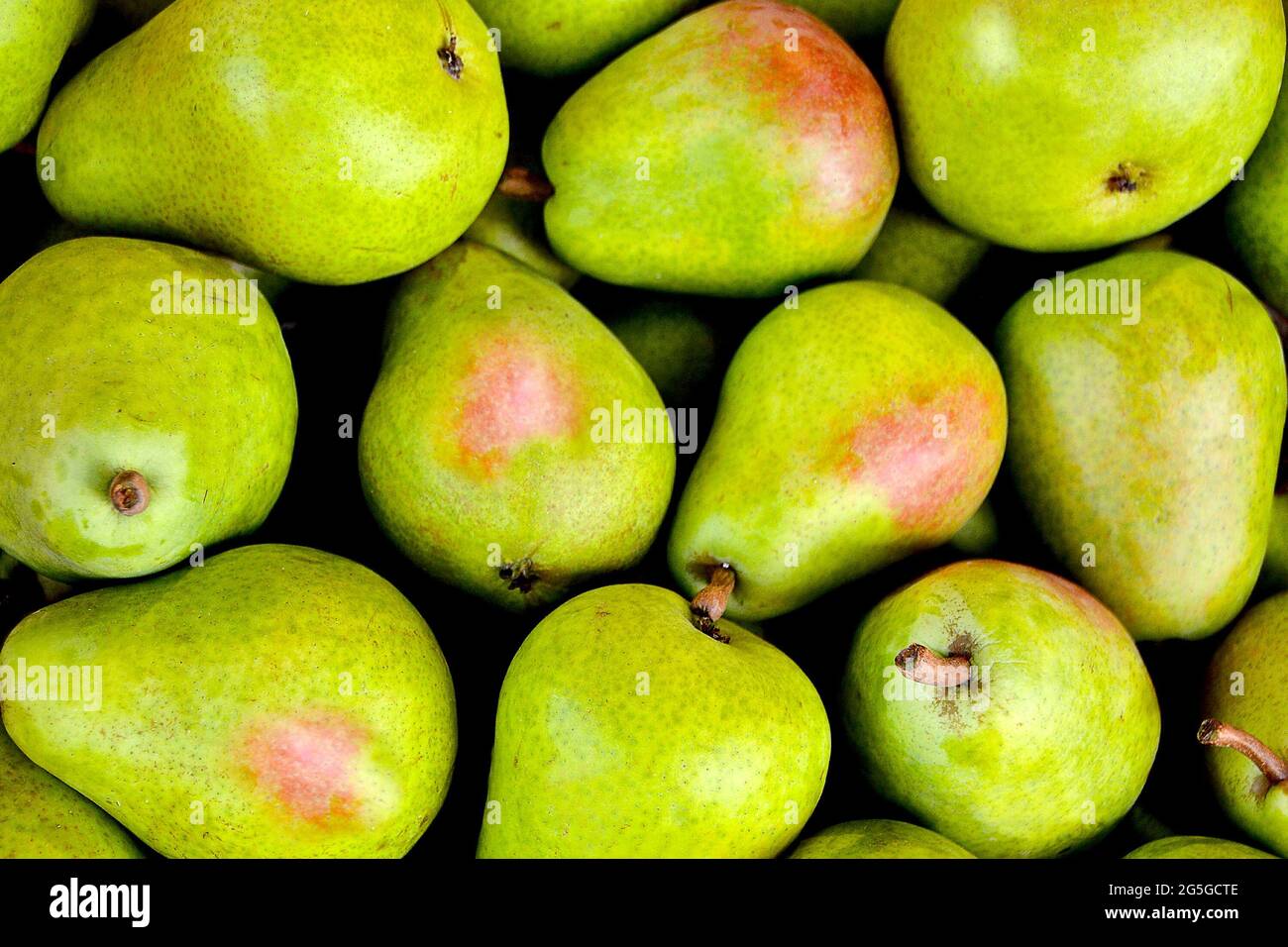 Juicy green pear hi-res stock photography and images - Alamy