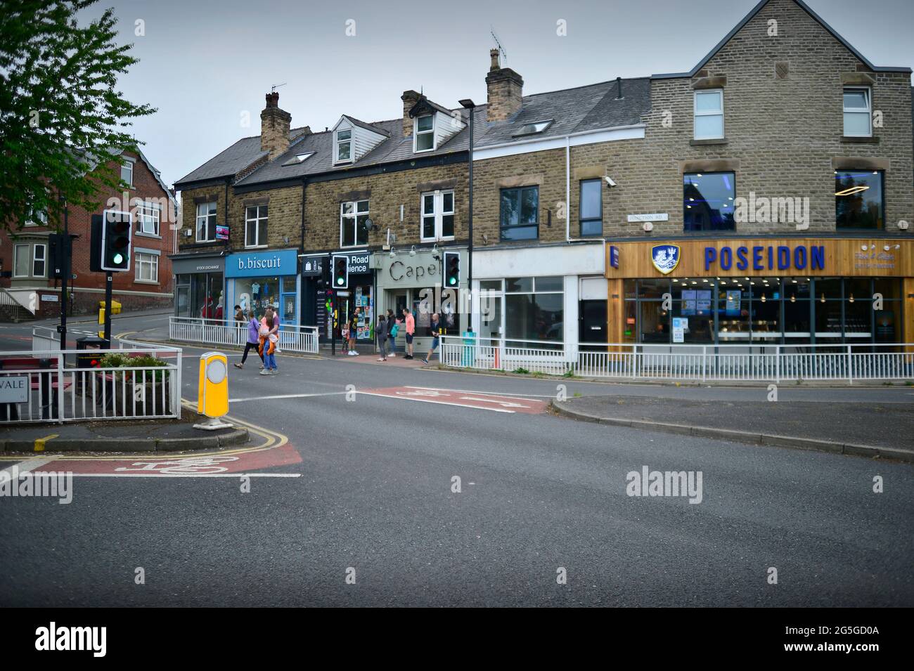 Ecclesall road south hires stock photography and images Alamy