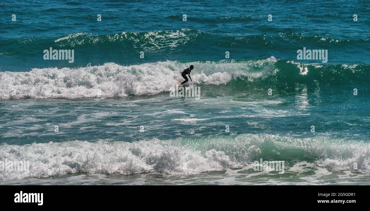 Surf un deporte en constante evolución y que gana adeptos Stock Photo