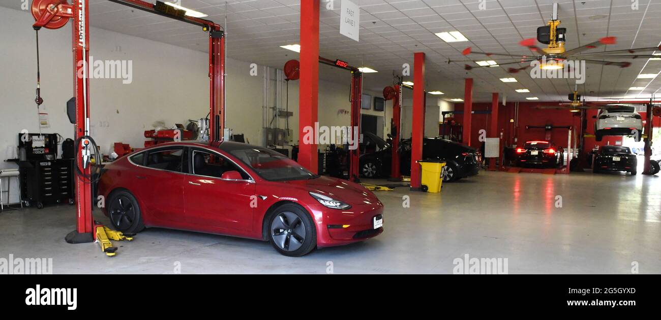 Highland Park, Illinois, USA. 27th June, 2021. A Tesla car dealer in Highland Park, Illinois is