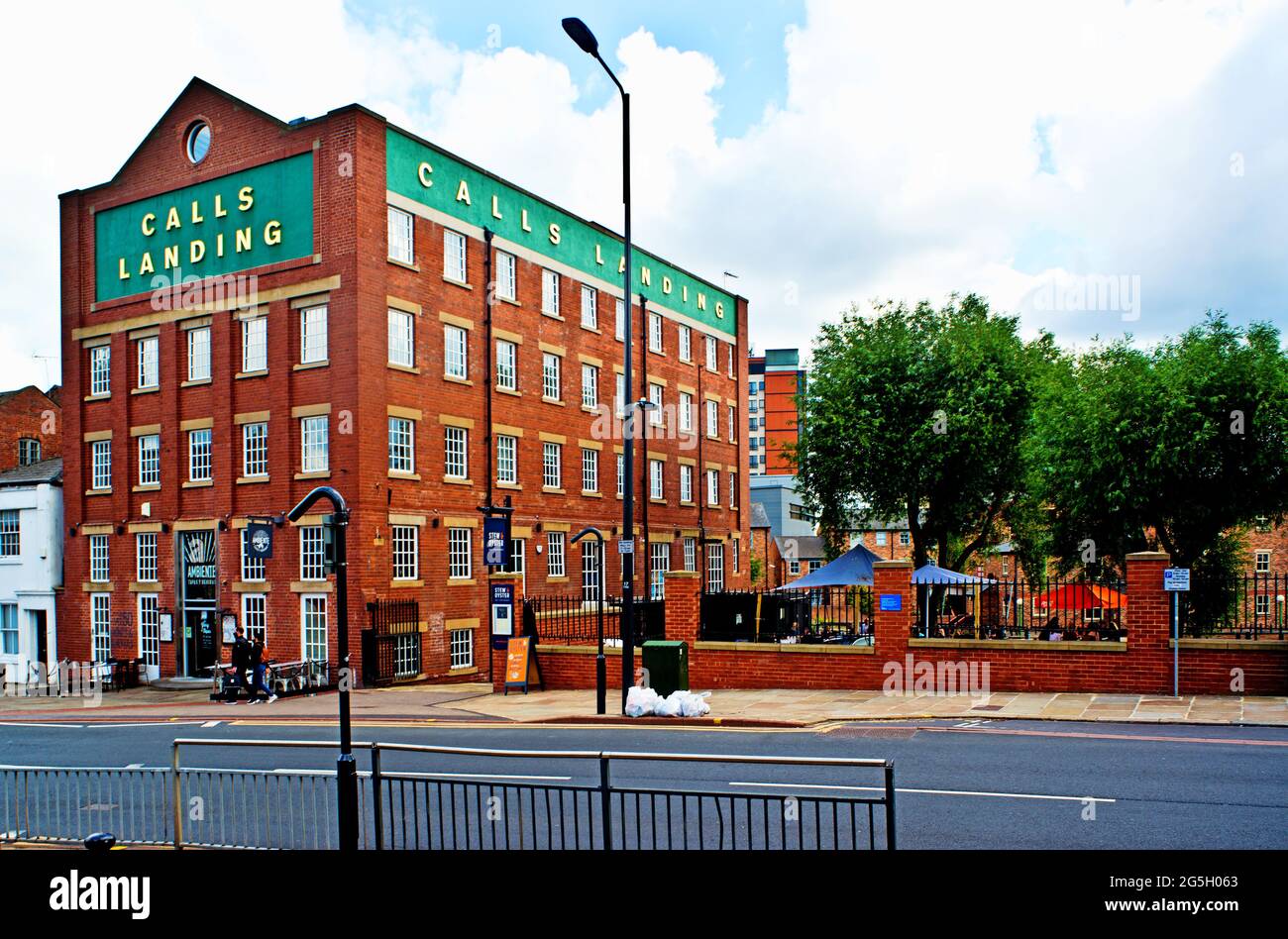 The Stew and Oyster Pub, Calls Landing, Leeds, England Stock Photo