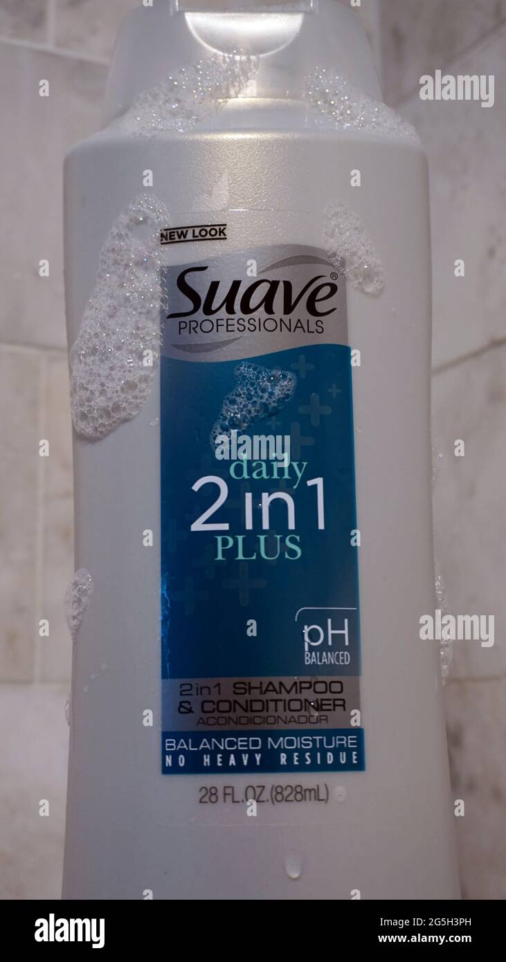 Suave Professionals Daily 2 in 1 Shampoo plus Conditioner (ph balanced
