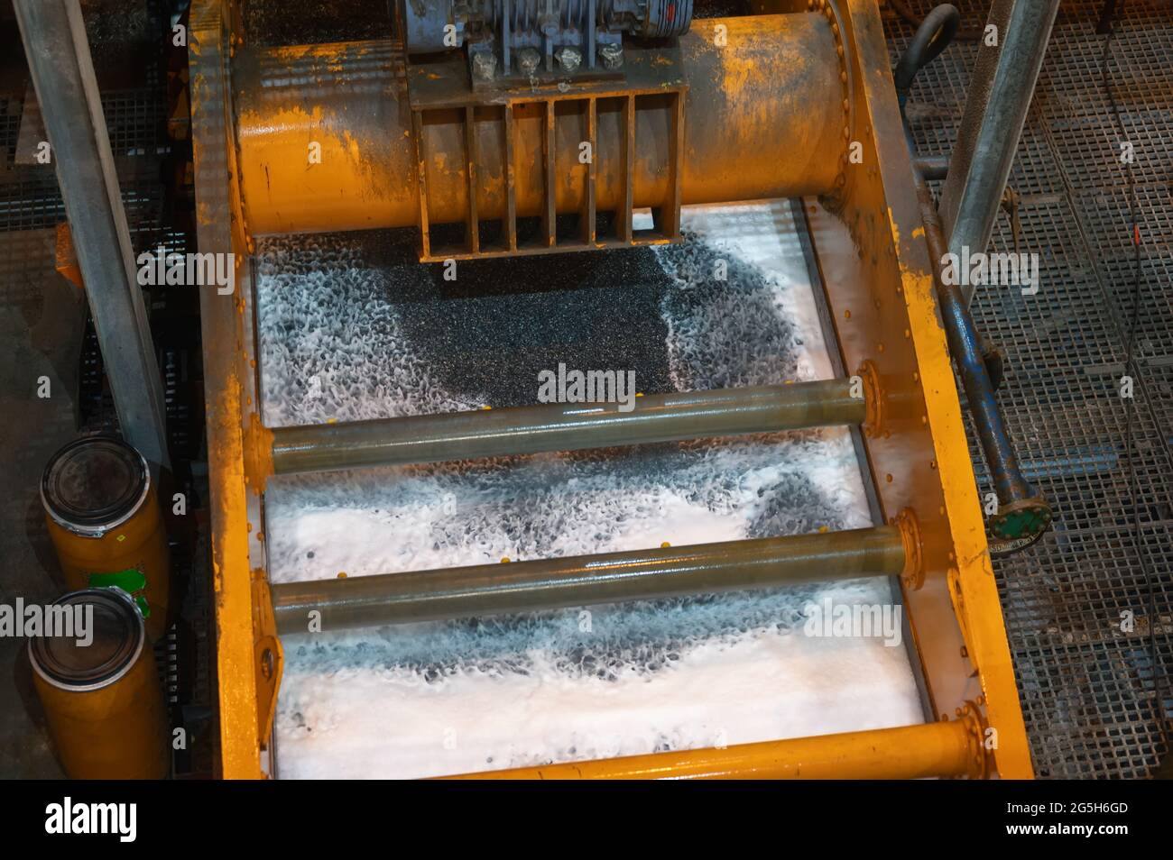 Vibrating screen, machine for grading bulk materials Stock Photo