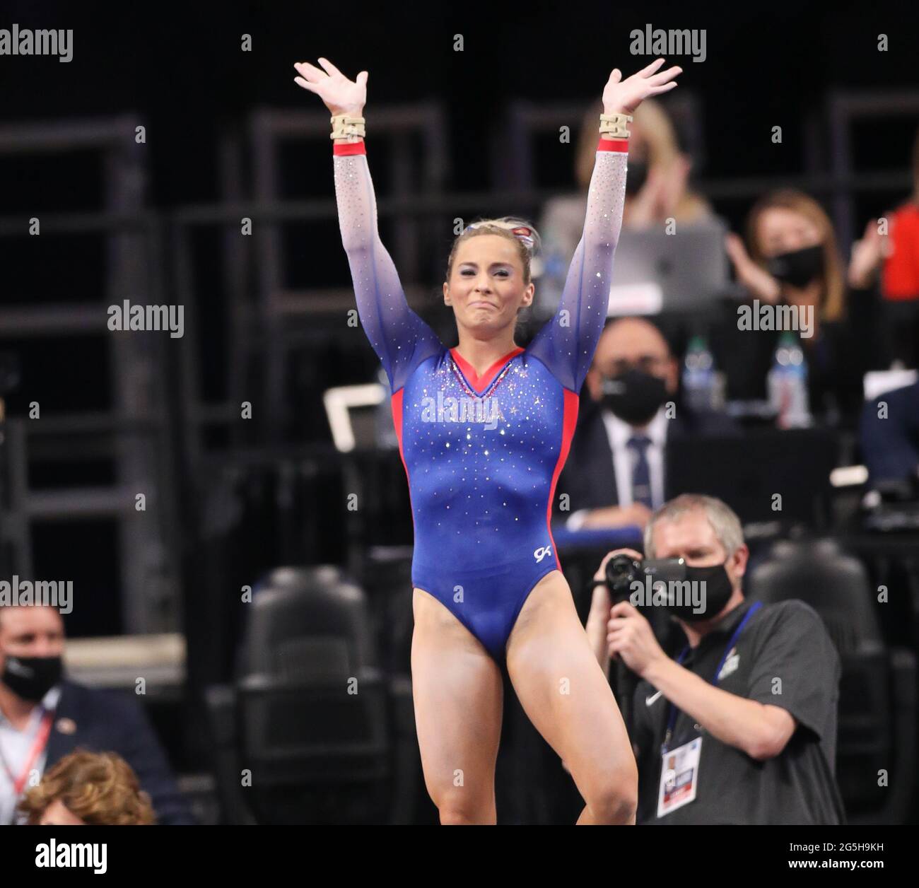 St Louis, USA. June 27, 2021: Mykayla Skinner waves to her fans following her last performance of the night during Day 2 of the 2021 U.S. Women's Gymnastics Olympic Team Trials at the Dome at America's Center in St. Louis, MO. Kyle Okita/CSM Credit: Cal Sport Media/Alamy Live News Stock Photo