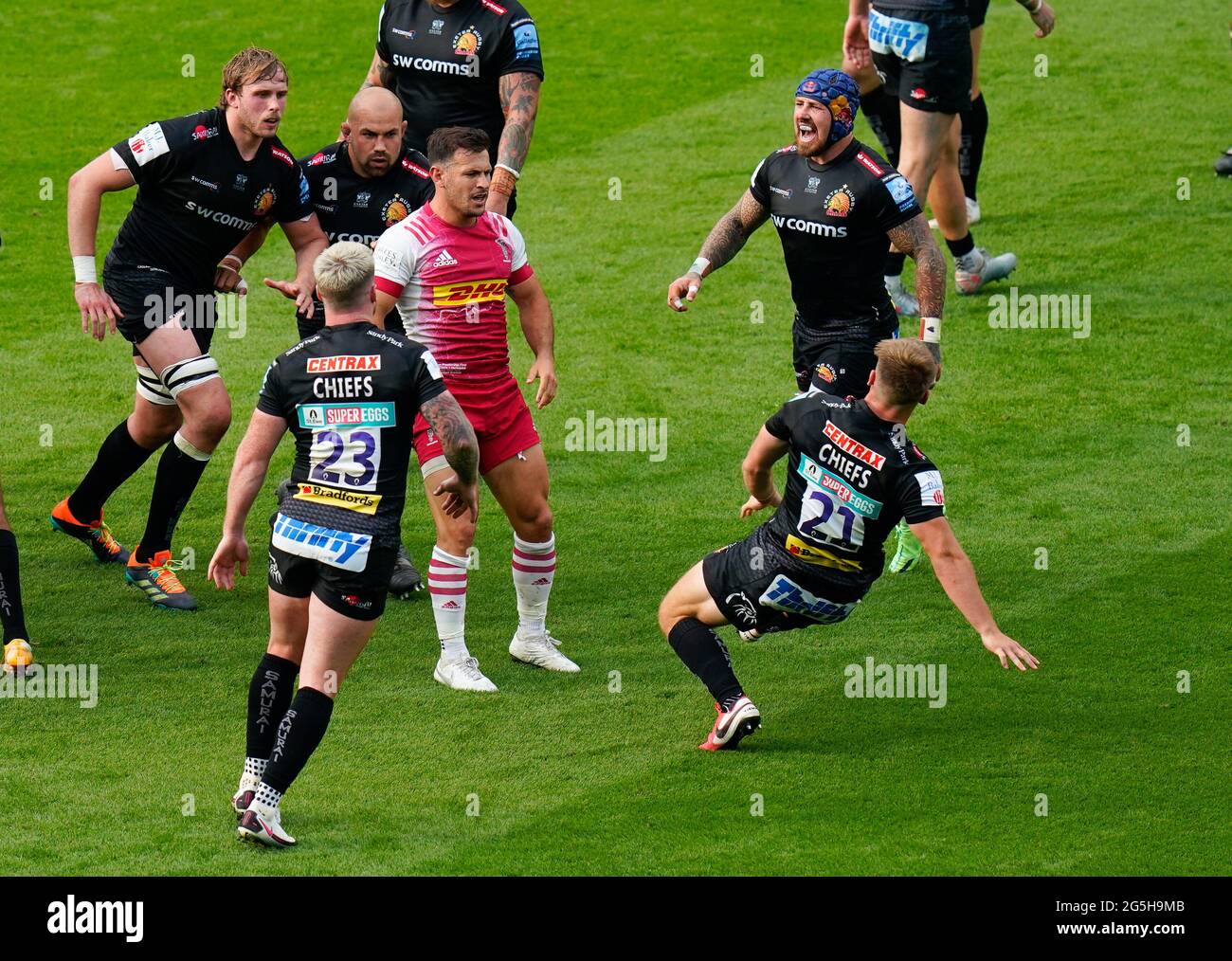 Harlequins  scrum-half Danny Care has an altercation with Exeter Chiefs Stu Townsend during the Gallagher Premiership Rugby Final, Exeter Chiefs -V- H Stock Photo