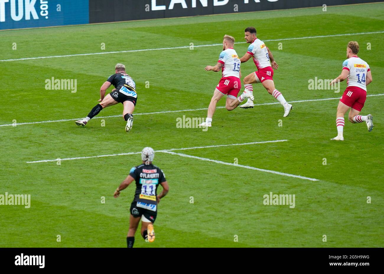 Exeter Chiefs Stuart Hogg dives over to score a try during the Gallagher Premiership Rugby Final, Exeter Chiefs -V- Harlequins, on Saturday, June 26, Stock Photo