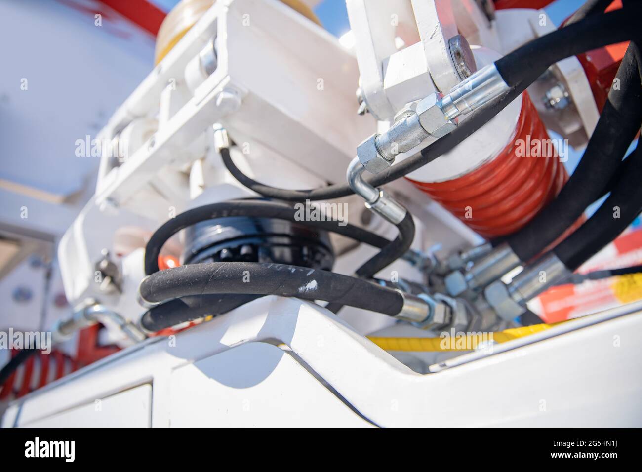 Hydraulic machine components hires stock photography and images Alamy