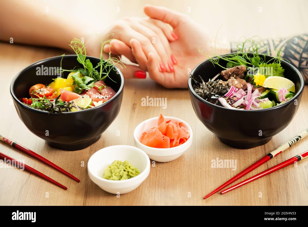 Asian couple in hawaii hires stock photography and images Alamy