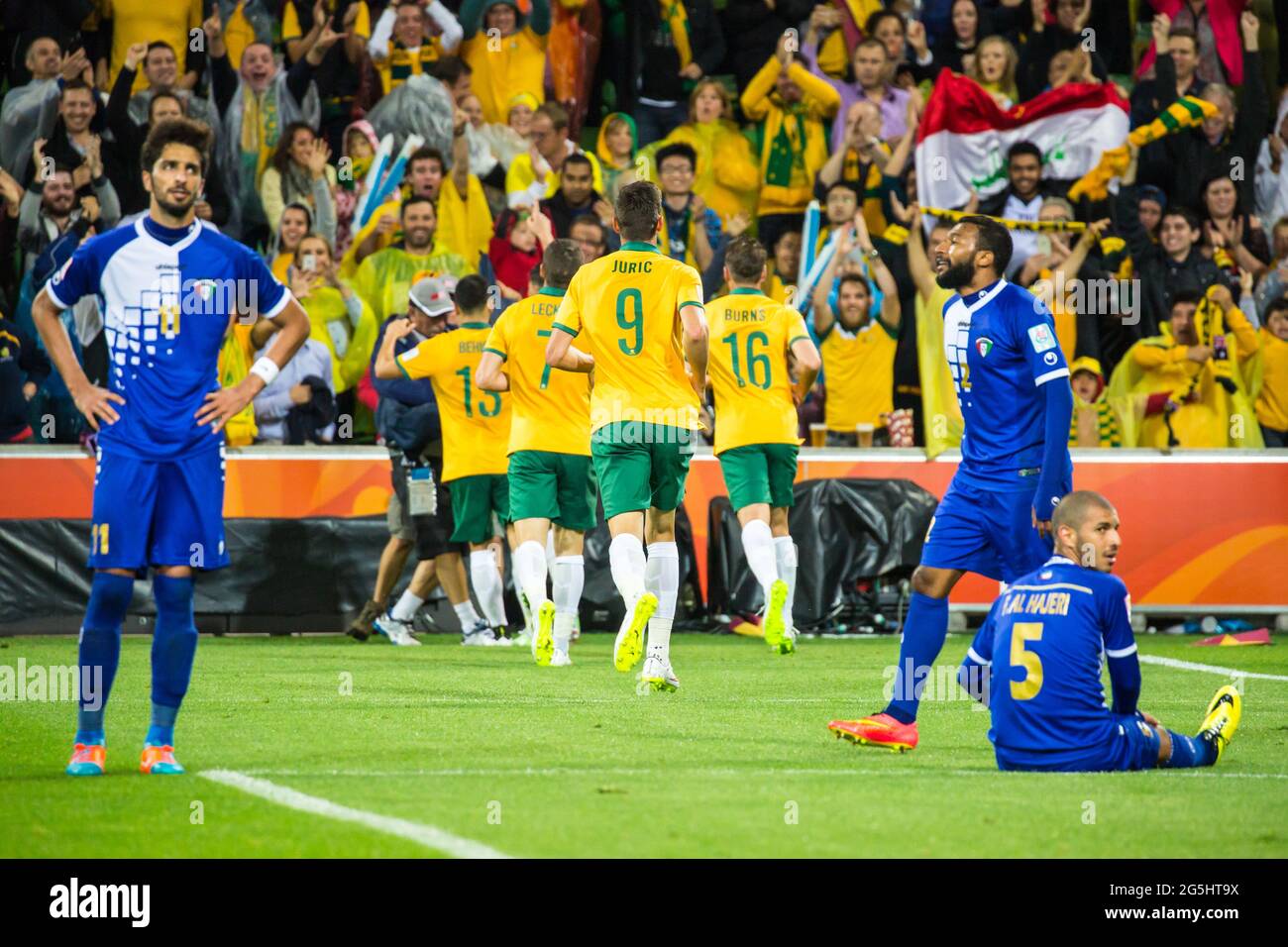 Kuwait football crowd hi-res stock photography and images - Alamy