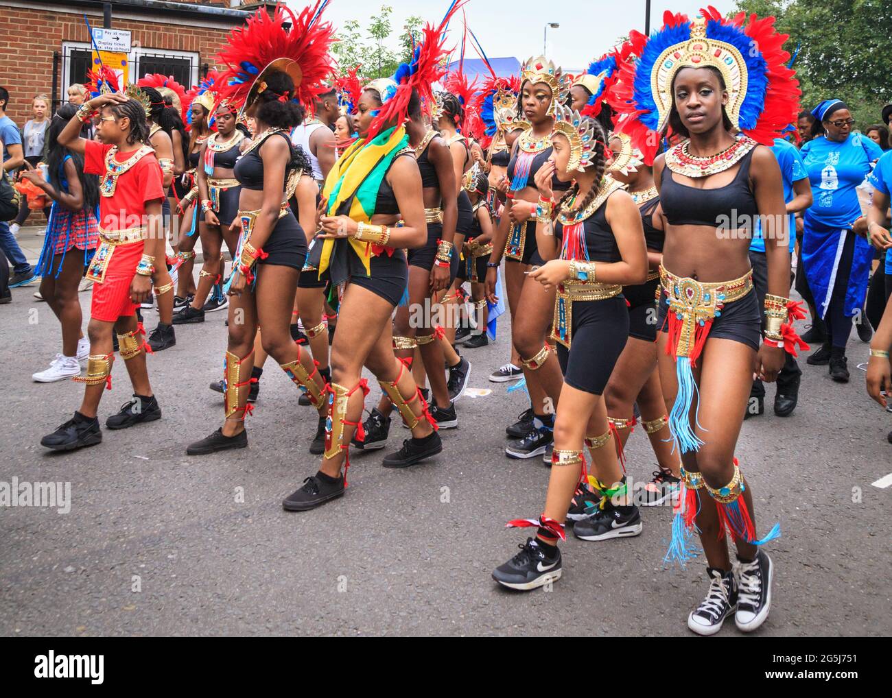 Caribbean carnival costume's hi-res stock photography and images - Alamy