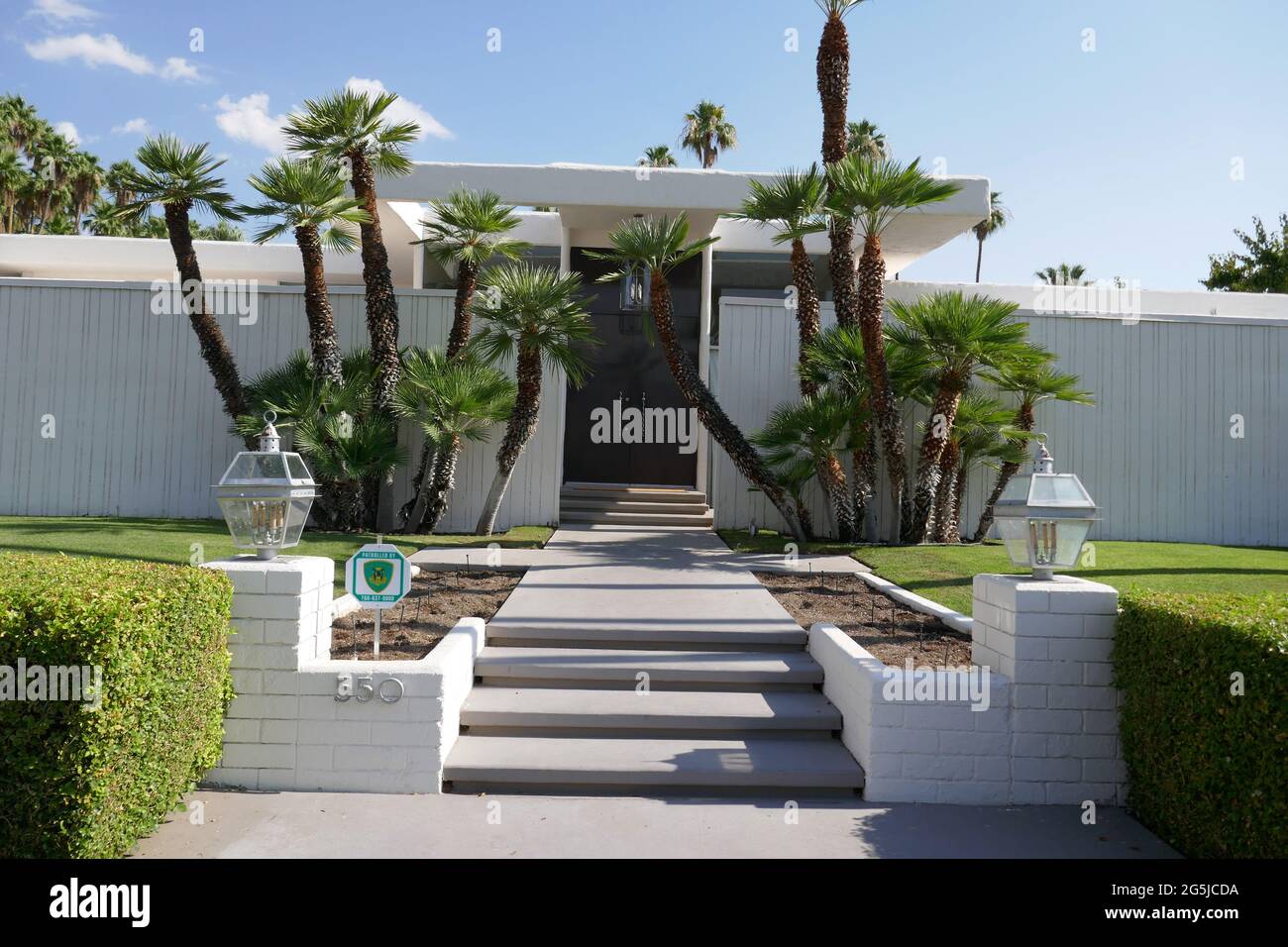 Palm Springs, California, USA 24th June 2021 A general view of atmosphere of actress Goldie Hawn and actor Kurt Russell's former home/house at 550 Via Lola on June 24, 2021 in Palm Springs, California, USA. Photo by Barry King/Alamy Stock Photo Stock Photo