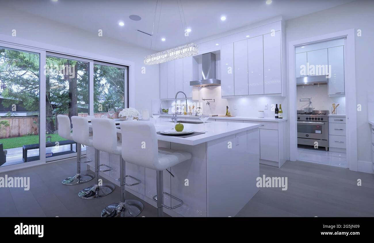 Luxurious And Bright Kitchen Interior With Elegant Furniture Inside Of ... - Luxurious Kitchen Interior Design Concepts