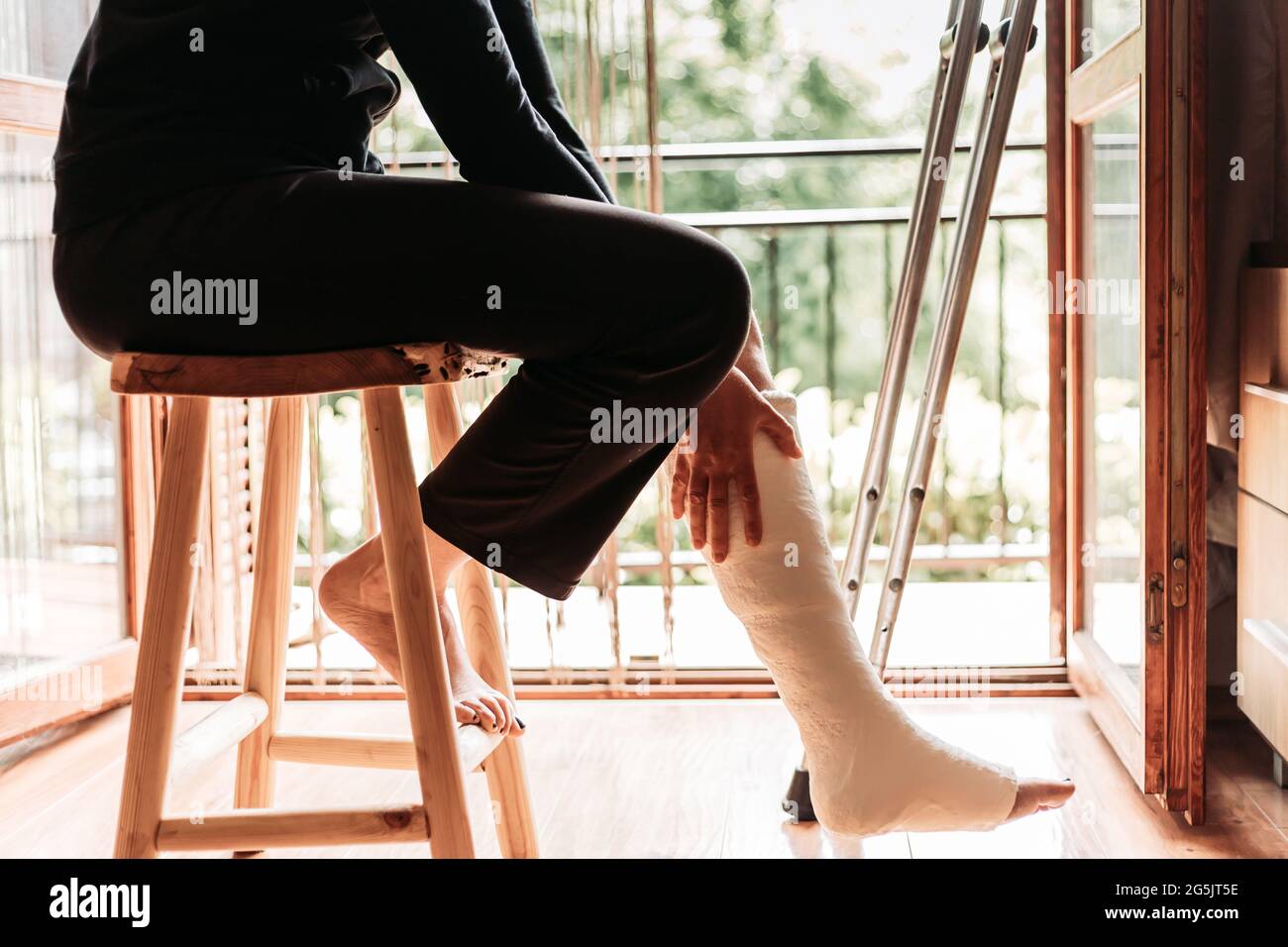 Broken ankle High Resolution Stock Photography and Images Alamy