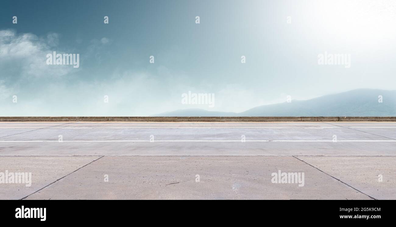 asphalt road and sky background Stock Photo - Alamy