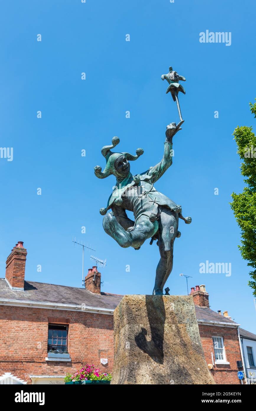 Statue of The Jester from As You Like It by James Butler RA in Henley Street, Stratford-upon-Avon, Warwickshire Stock Photo