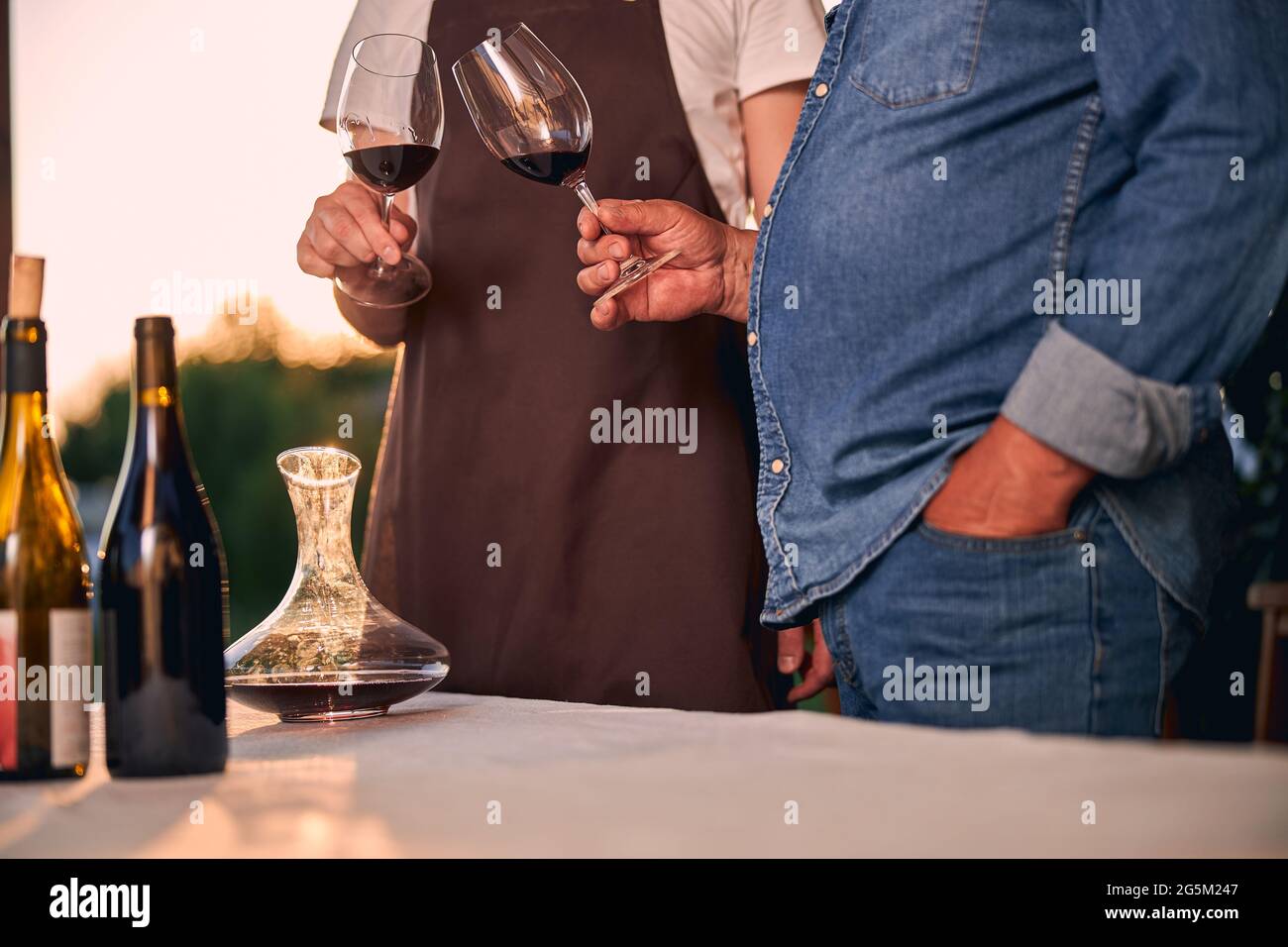 Clang glasses hi-res stock photography and images - Alamy