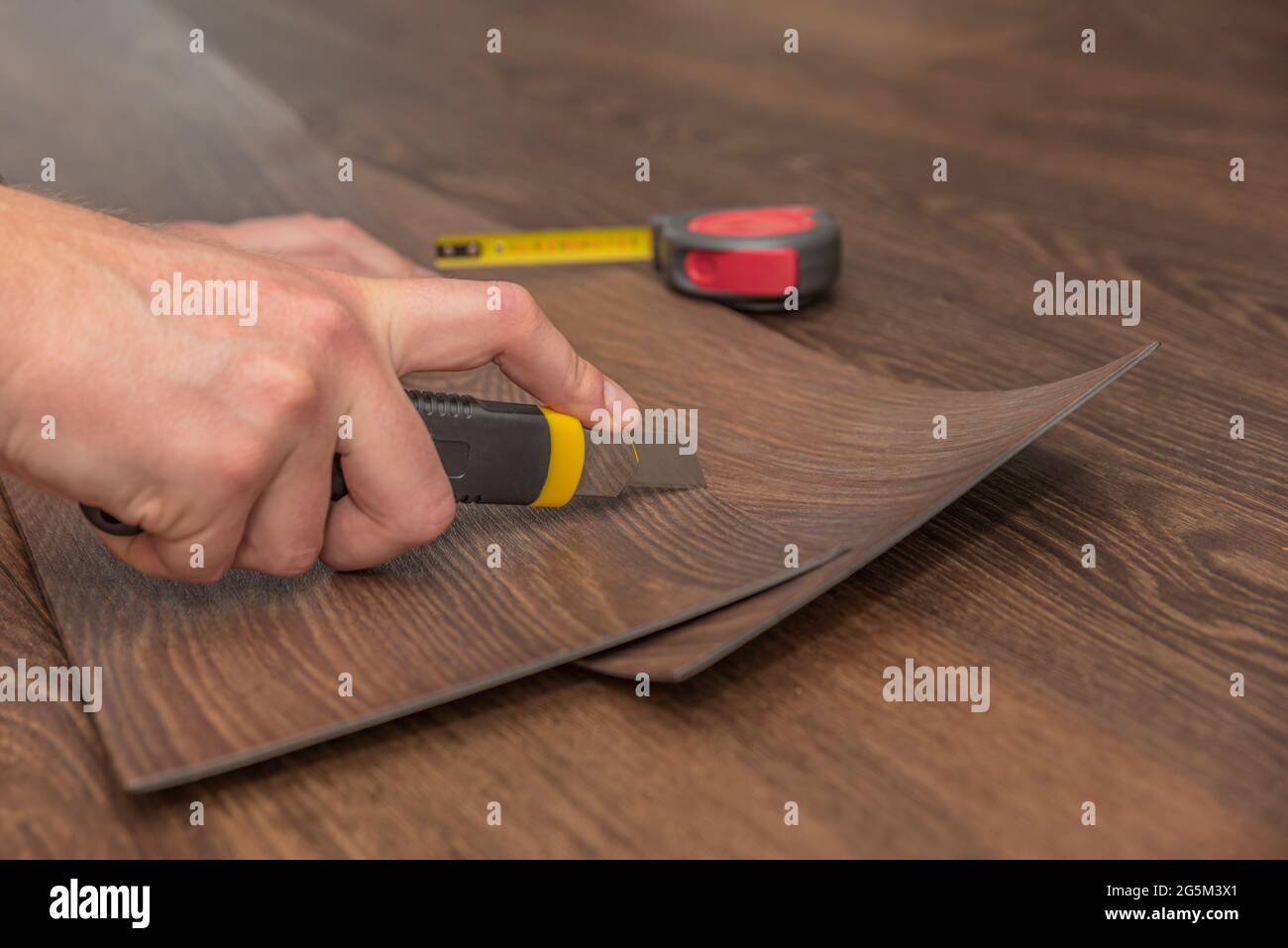 DIY vinyl flooring. Easy installation and cutting with a knife, Master