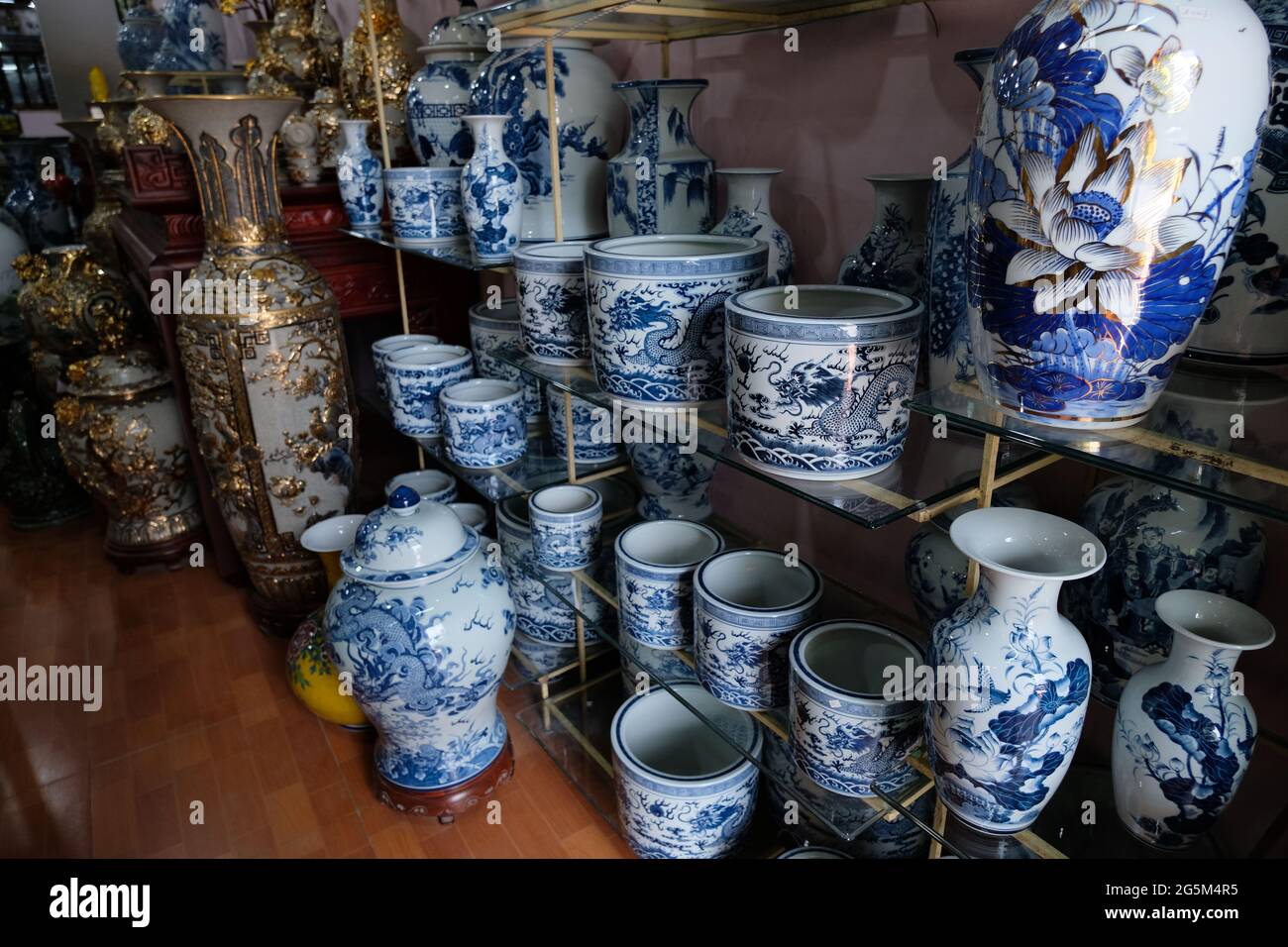 Traditional Vietnamese Pottery Village Stock Photo Alamy