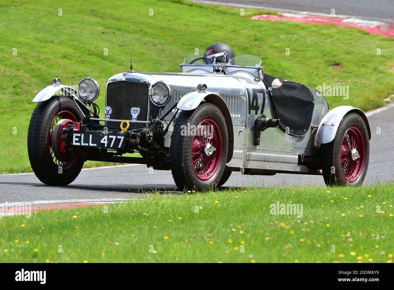 Ian Fyfe, Alvis 12/70 Special, Allcomers Handicap race, VSCC, Shuttleworth Nuffield and Len Thompson Trophies Race Meeting, Cadwell Park Circuit, Lout Stock Photo