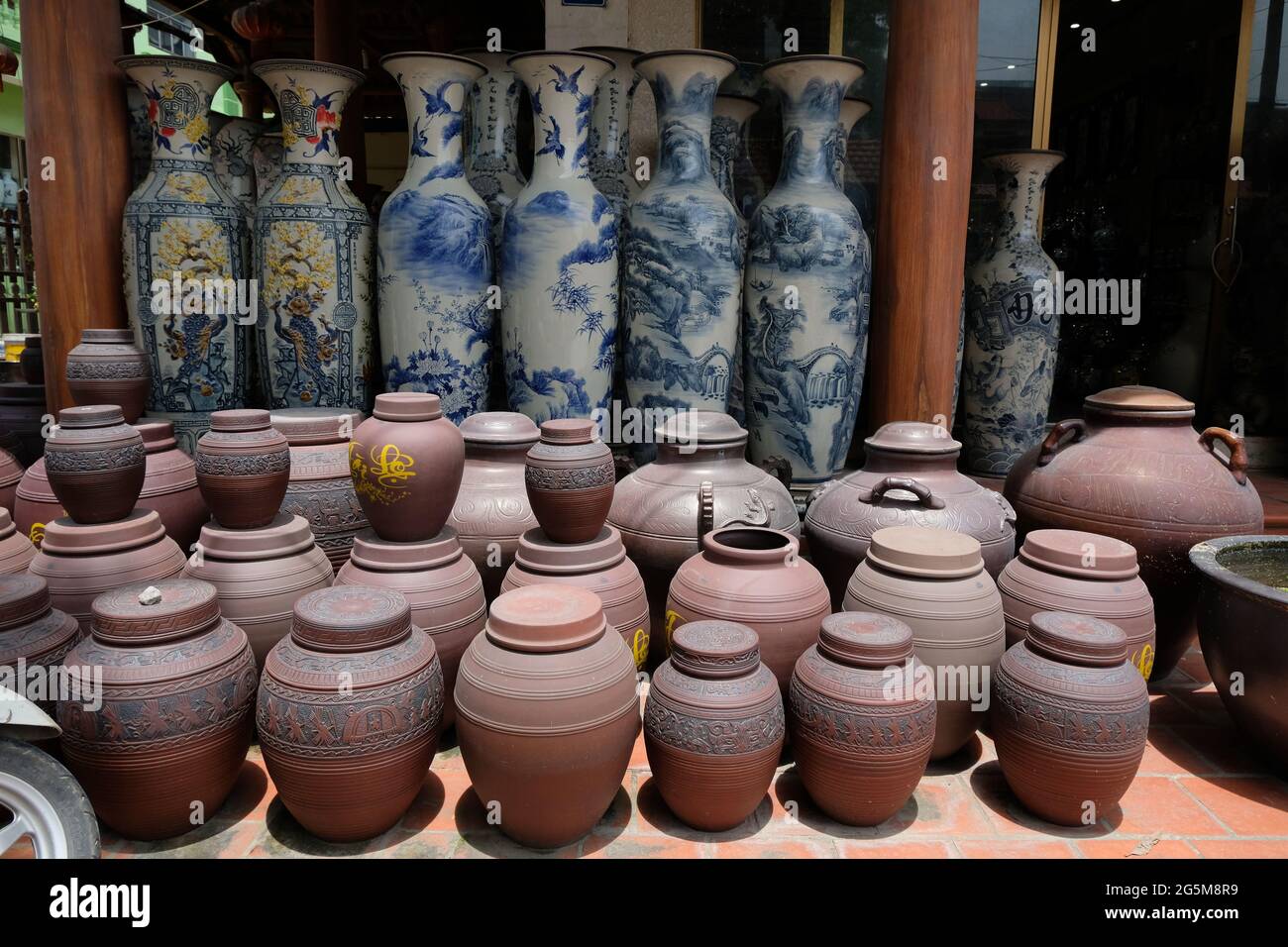 Traditional Vietnamese Pottery Village Stock Photo Alamy