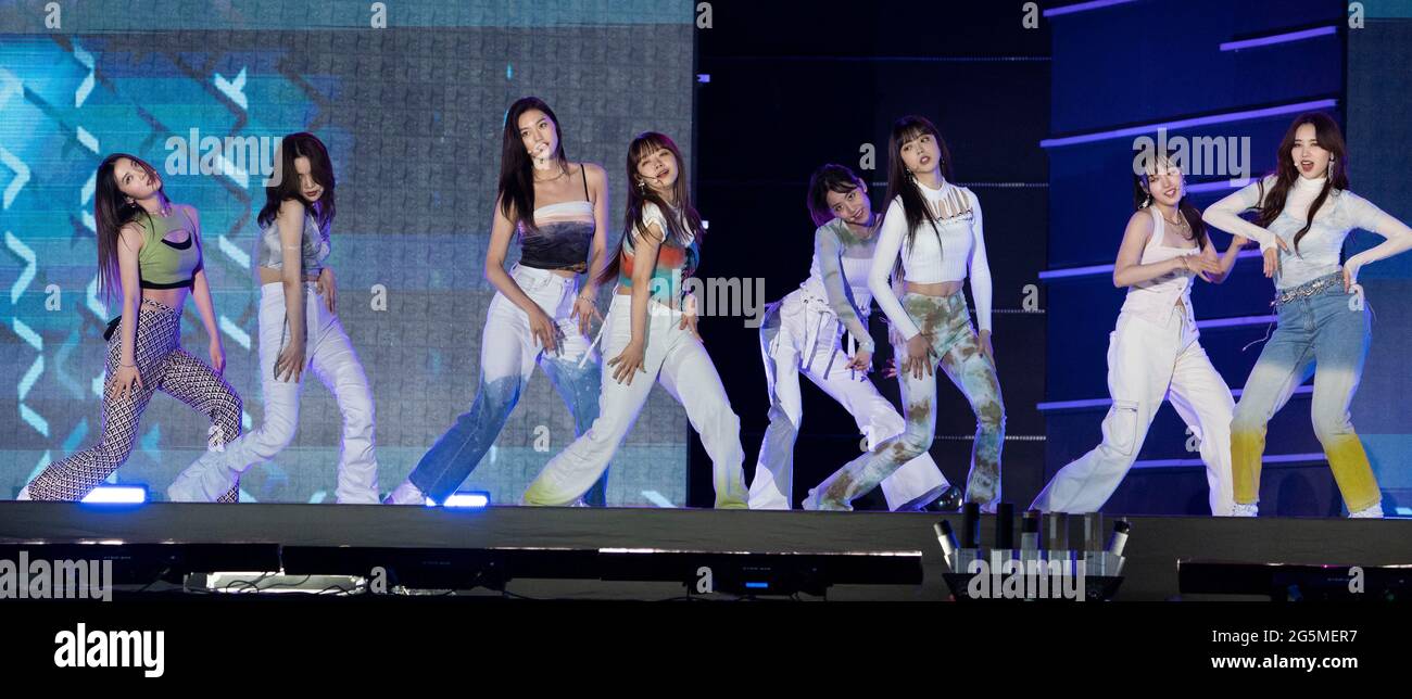 Seoul, South Korea. 26th June, 2021. K-pop girl group Wiki Miki performs on  the stage during a K-Pop live concert "27th Dream Concert" at the Sangam  World Cup Stadium in Seoul, South
