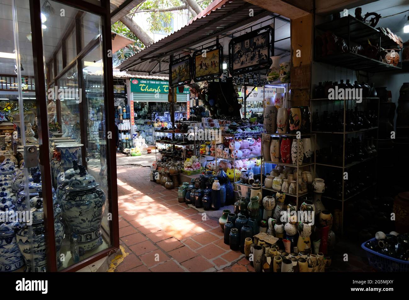 Traditional Vietnamese Pottery Village Stock Photo Alamy