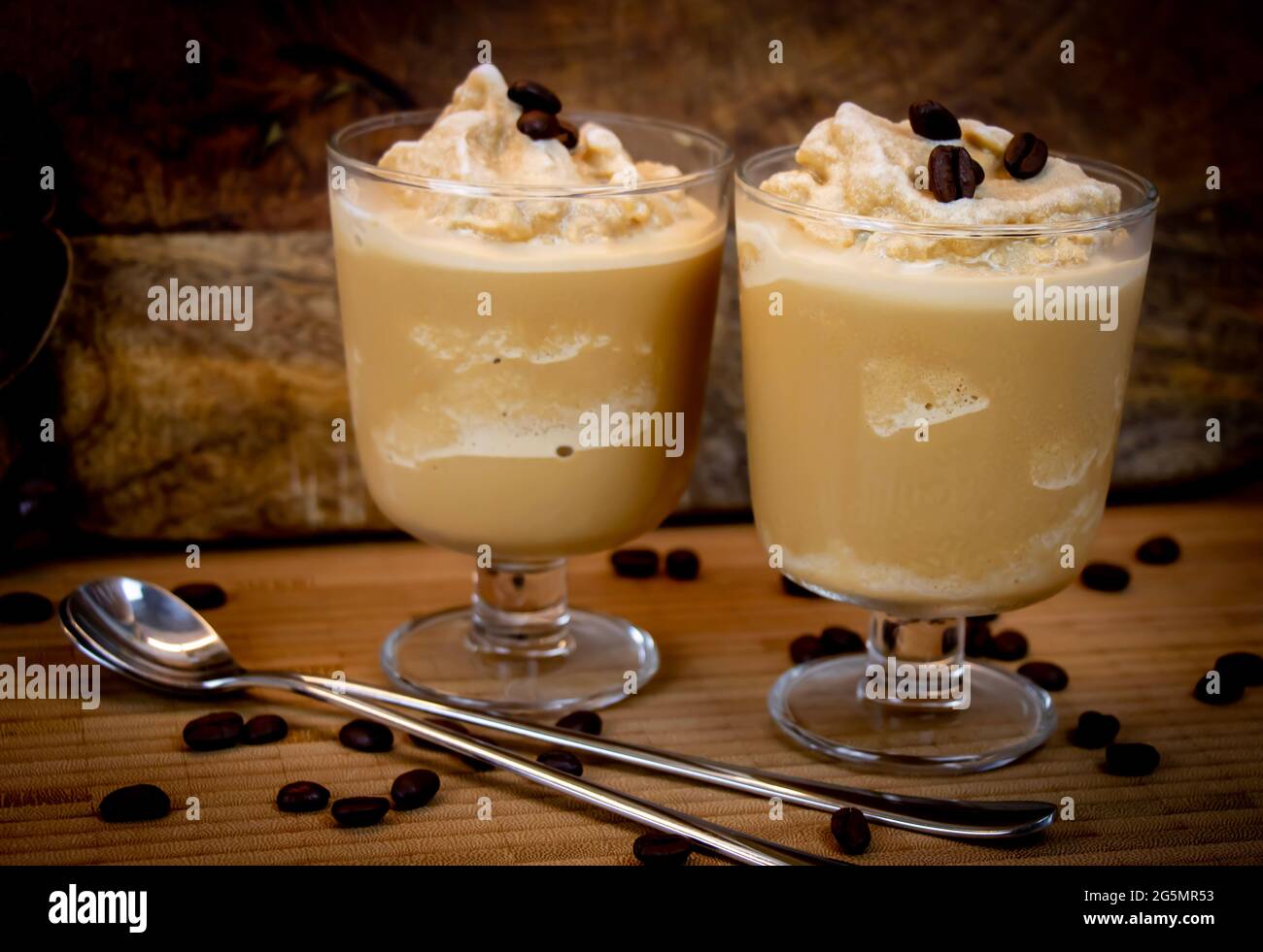 Coffee ice cream hi-res stock photography and images - Alamy