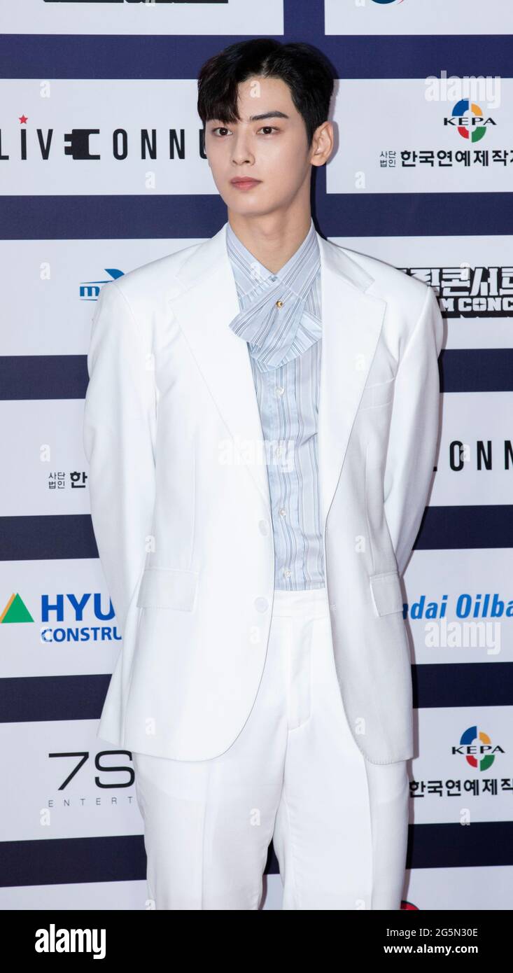 X \ Cha Eun Woo Philippines على X: ASTRO Cha Eun Woo <Suit Dance -  White Suit ver> Behind Photos #ASTRO #아스트로 #GATEWAY #Knock #アストロ # ChaEunwoo #차은우 #LeeDongMin #DongMin #이