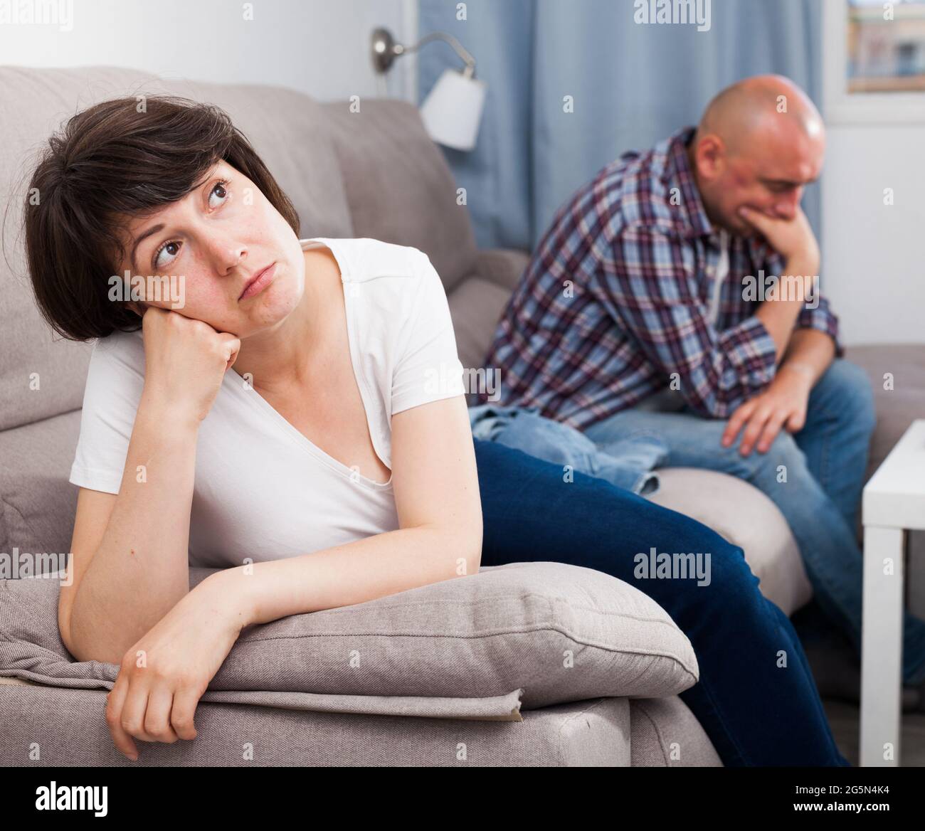 Unhappy mature woman family hi-res stock photography and images - Alamy