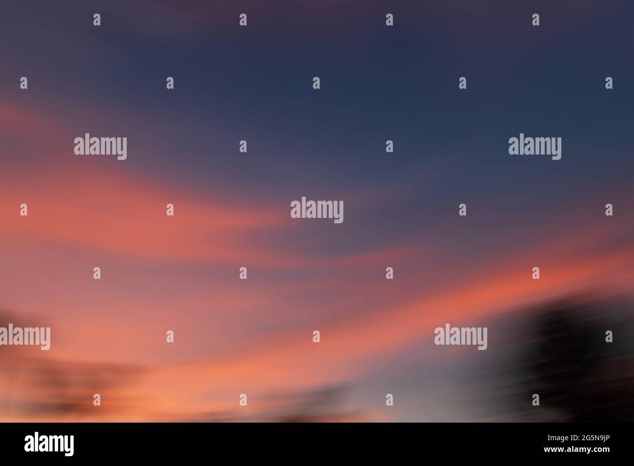 June 28, 2021: The snazzy sunset with lurid colors and clouds in San Diego, California on Monday, June 28th, 2021. Credit: Rishi Deka/ZUMA Wire/Alamy Live News Stock Photo