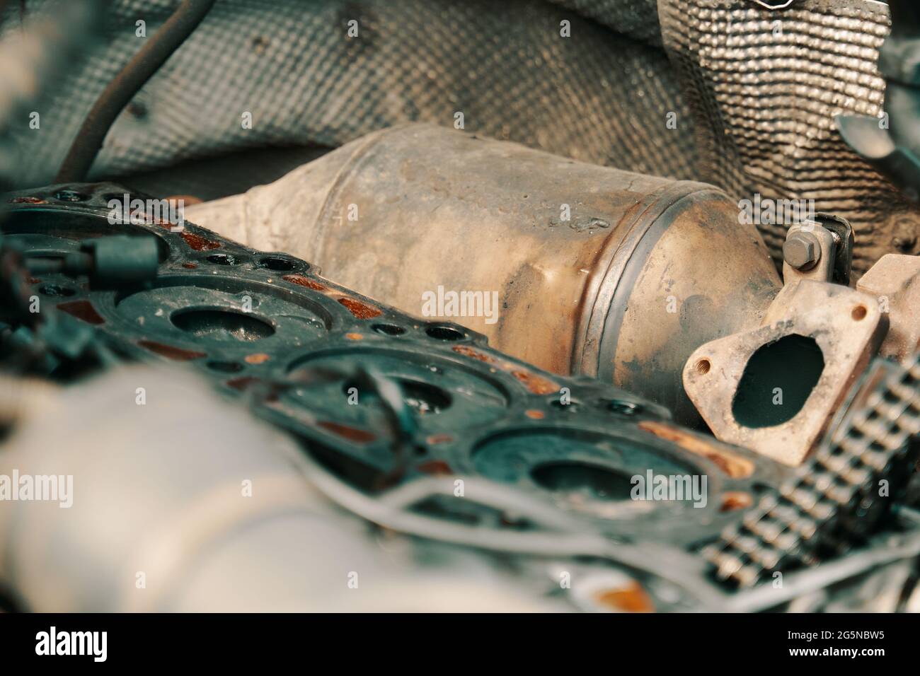 Diesel particulate filter hi-res stock photography and images - Alamy