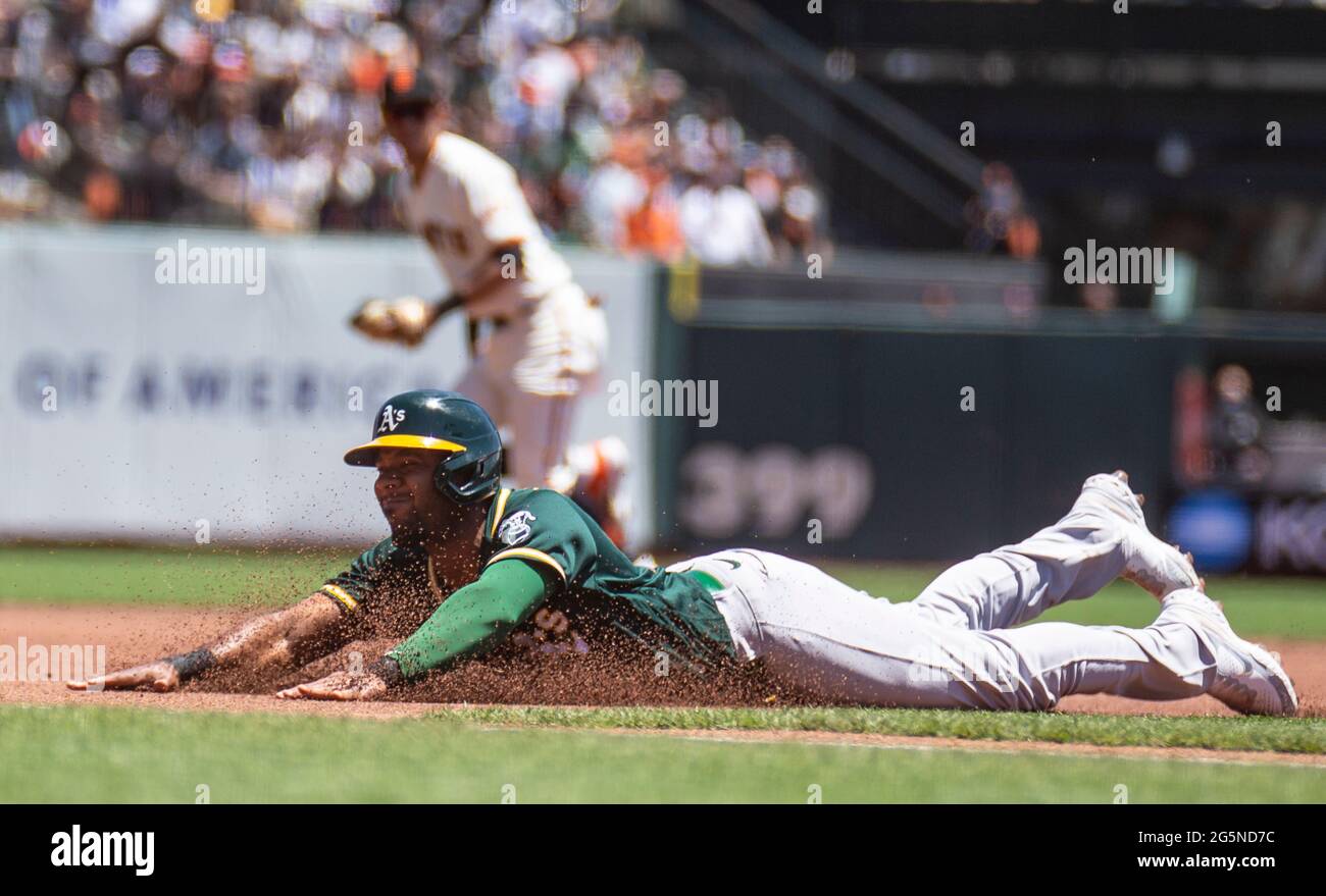Oakland athletics hi-res stock photography and images - Alamy
