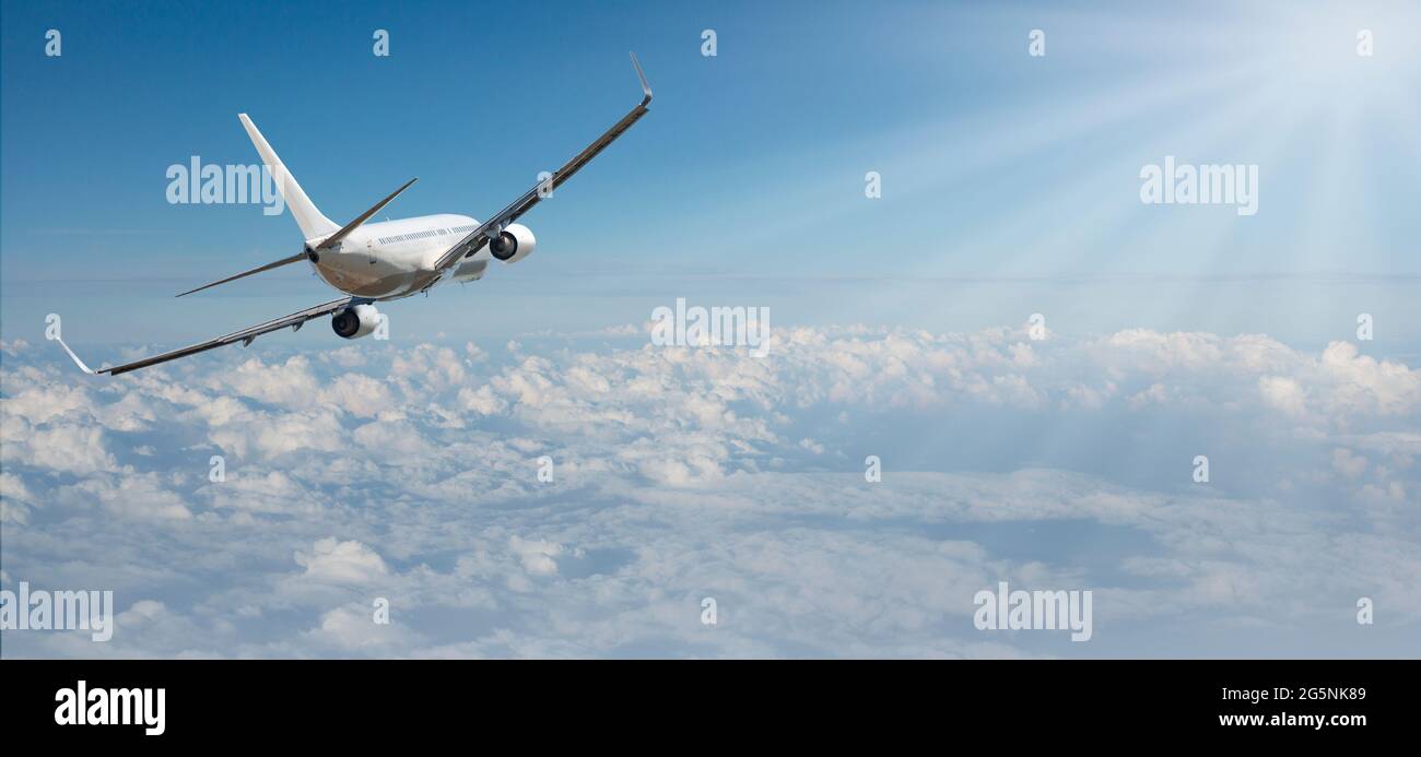 High altitude airport hi-res stock photography and images - Alamy