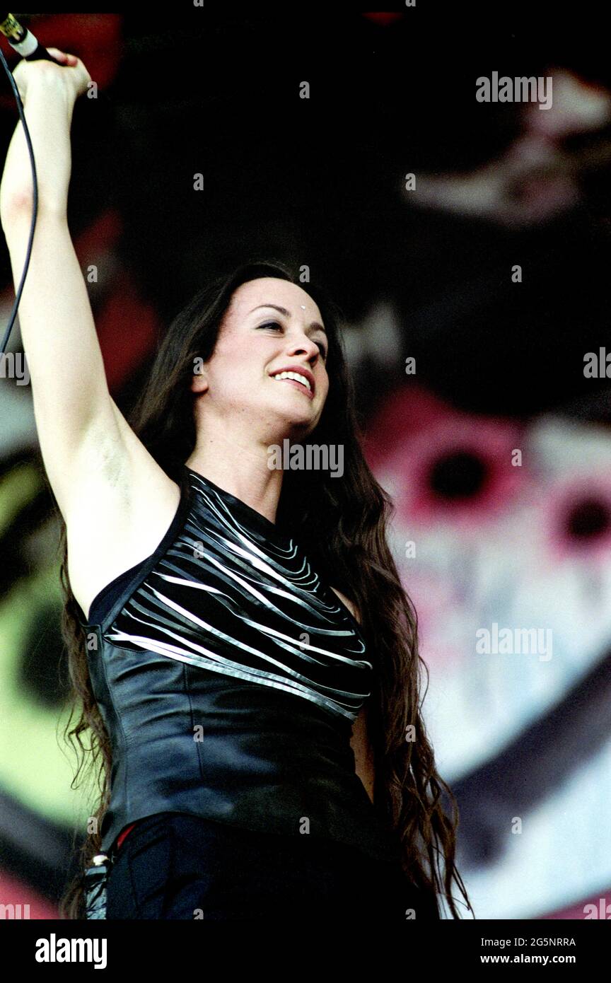 Imola Italy, 16/06/2001 : Live concert of Alanis Morissette at the ...