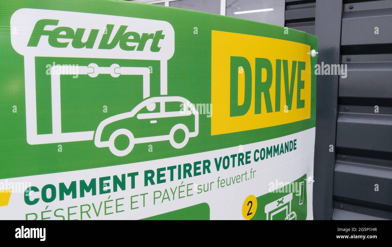 Feu Vert High Resolution Stock Photography And Images Alamy