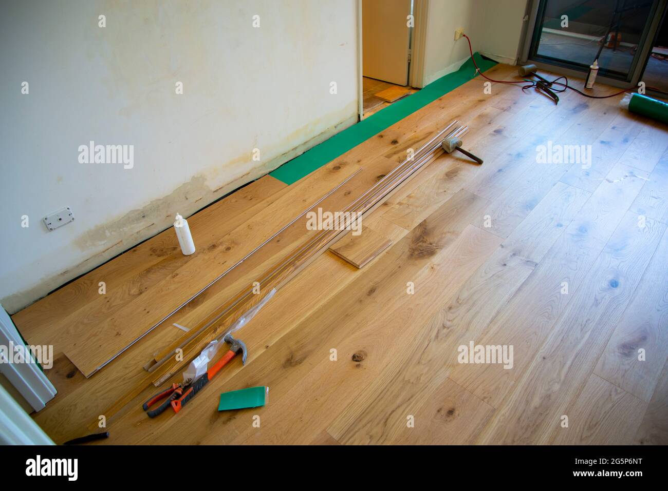 Installation of a Floating Floor Stock Photo Alamy