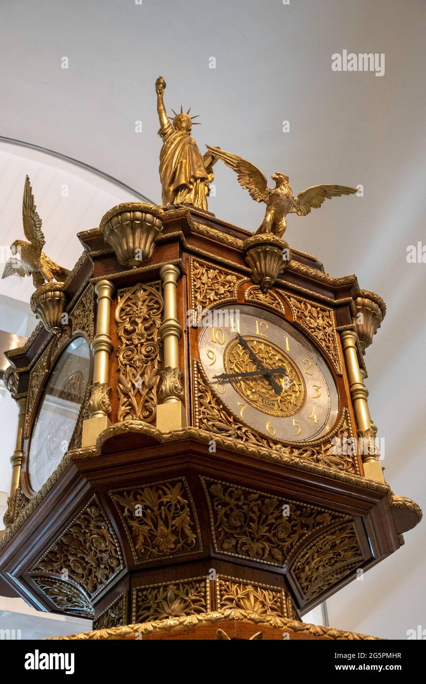 Waldorf Astoria Lobby Clock on display at The New York Historical Society & Library, NYC, USA Stock Photo