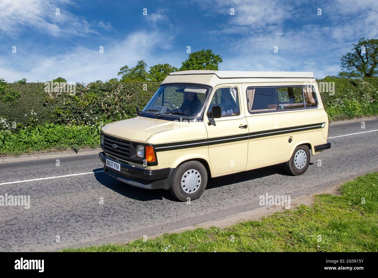 Ford transit van 80s hi-res stock photography and images - Alamy