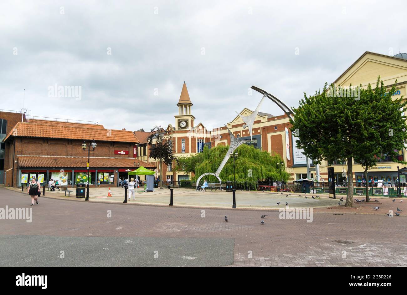 Lincoln City Square Riverside Shopping 2021 Stock Photo - Alamy