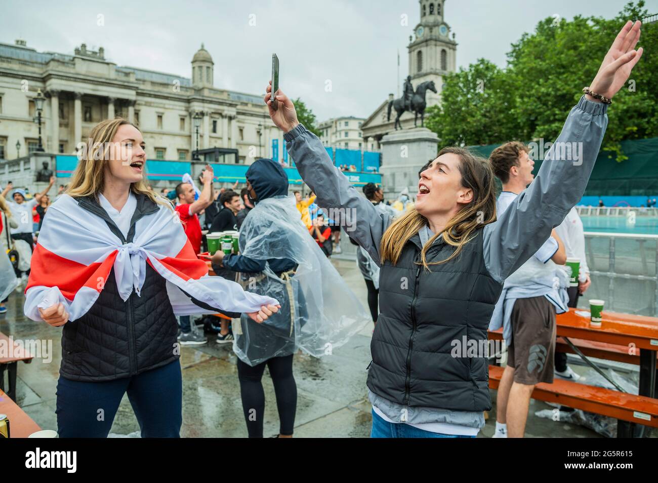 Uk national anthem screen hires stock photography and images Alamy